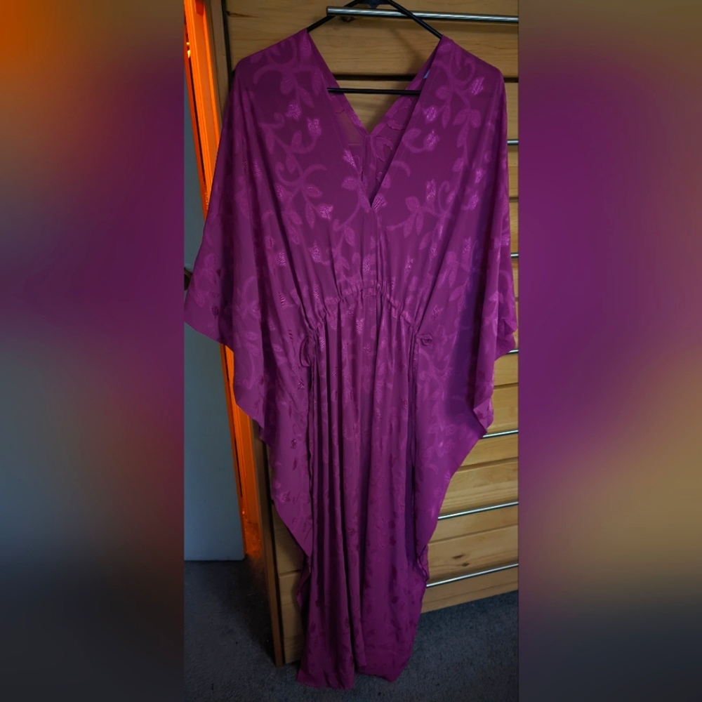 Never worn H&M kaftan size s/m double V neck